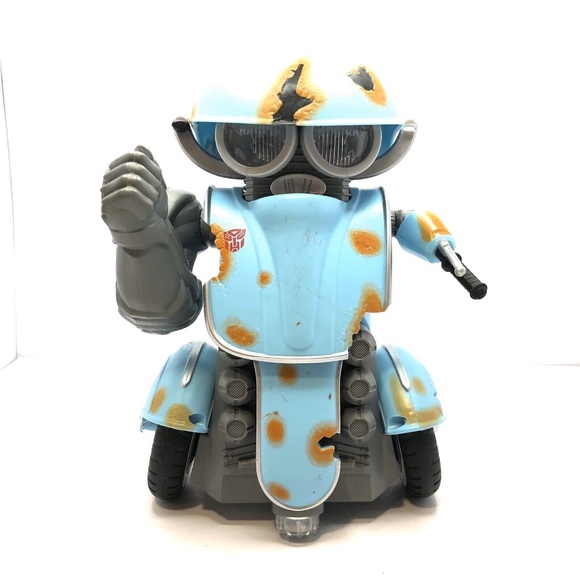 Hasbro Transformers The Last Knight Autobot Sqweeks RADIO CONTROL - Picture 1 of 3